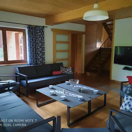 Villa Dom Pod Wilczym Groniem *